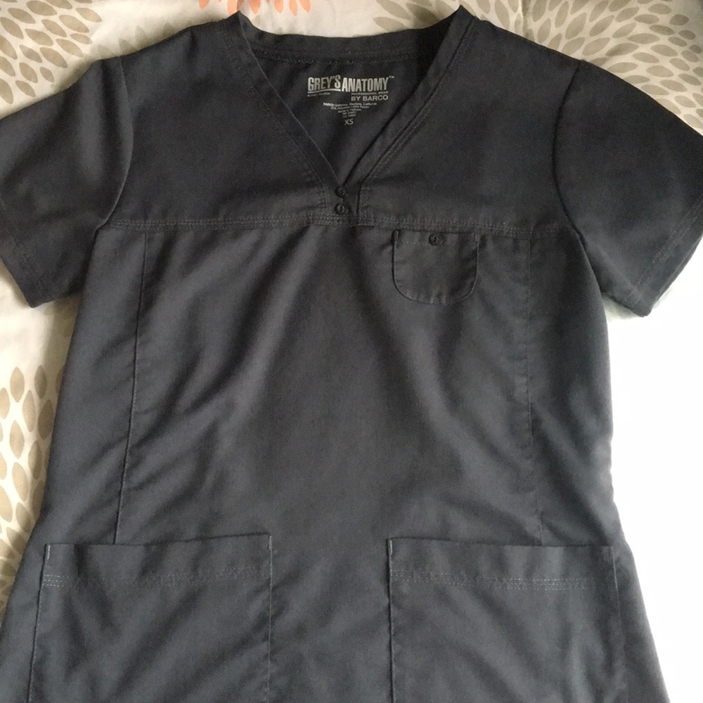 XS greys anatomy scrub top